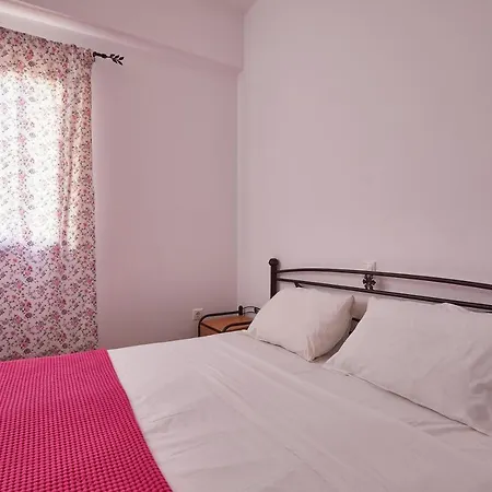 Hotel Niotis *