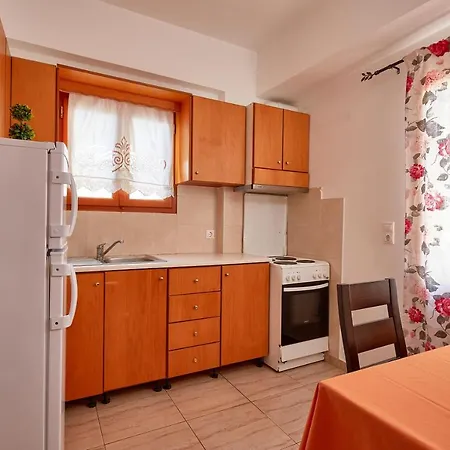 Hotel Niotis *