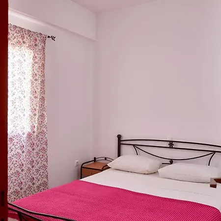 Niotis Hotel