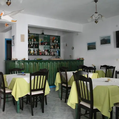 Niotis Hotel *